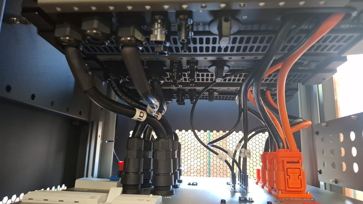 VTB Drie Fase All-in-one cabinet 18Kva - 20,4 kwh – afbeelding 6