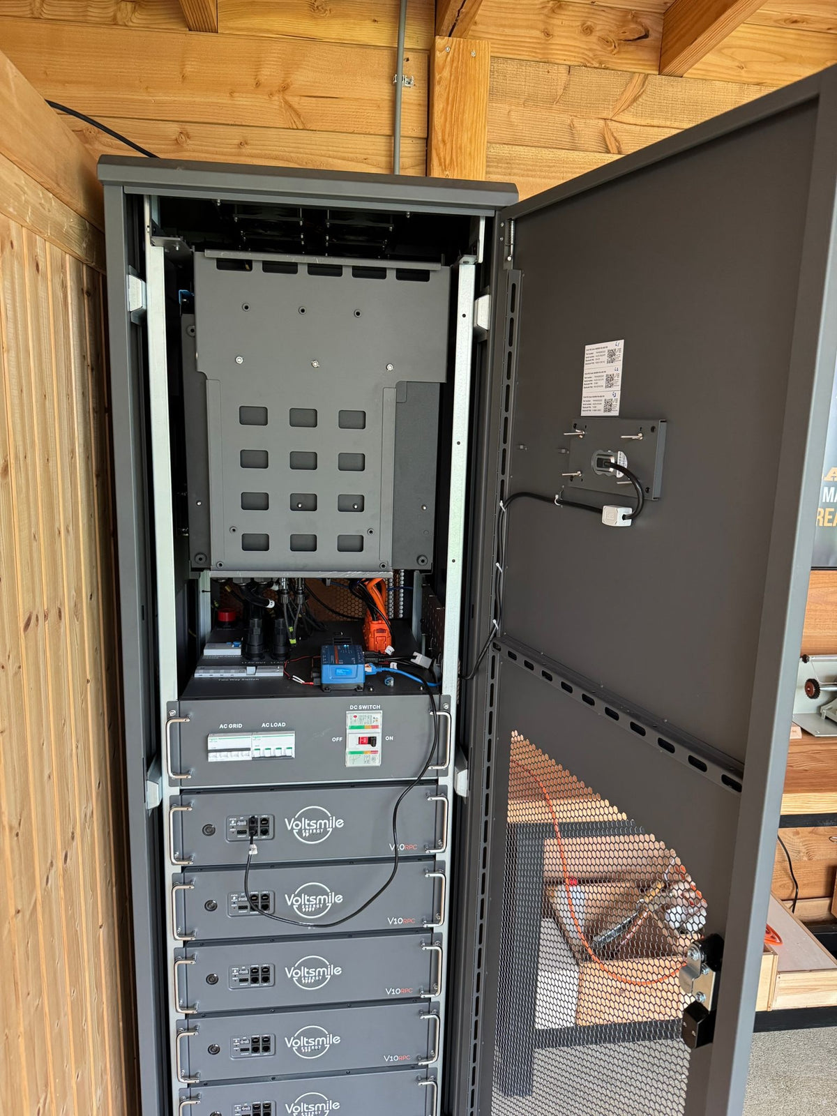 VTB Drie Fase All-in-one cabinet 18Kva - 20,4 kwh – afbeelding 2
